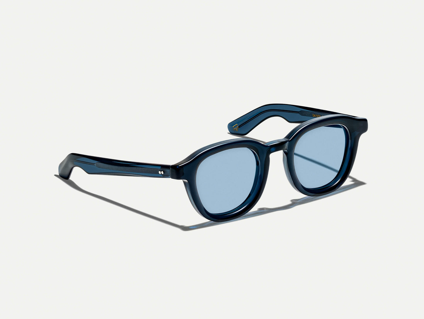 DAHVEN WITH BLUE+